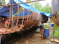 HOUSEBOATS BUILDINGS